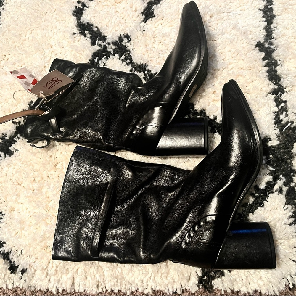 New with tags A.S. 98 Ebby Heeled Boot